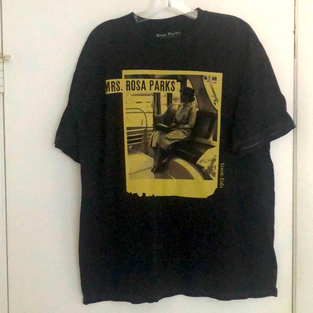 Mrs. Rosa Parks image L black tee shirt